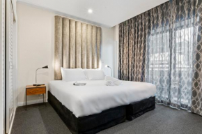 Modern Nomads Fine City-bound Living with King Bed & Balcony